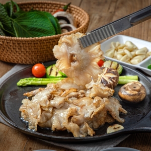 용인 5일 장터 손질 한돈 도래창 500g