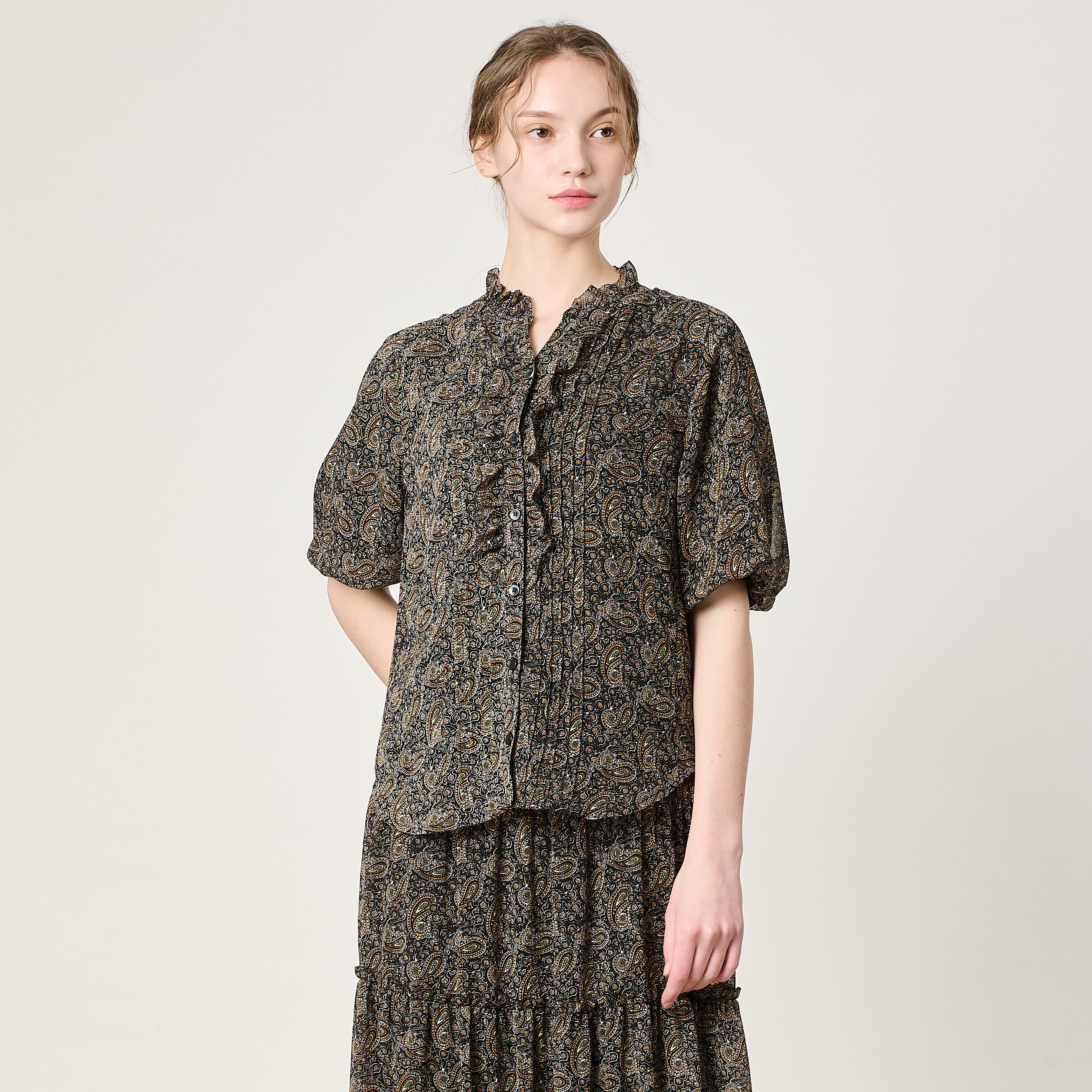 BCBG 파브로 페이즐리 블라우스 H목동 B2M6B450