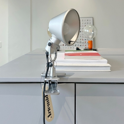 아르떼미데 톨로메오 마이크로 핀자 집게조명 해외구매_이미지