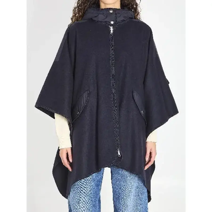 몽클레르 Wool and nylon cape L10933G00003P77 16JP11