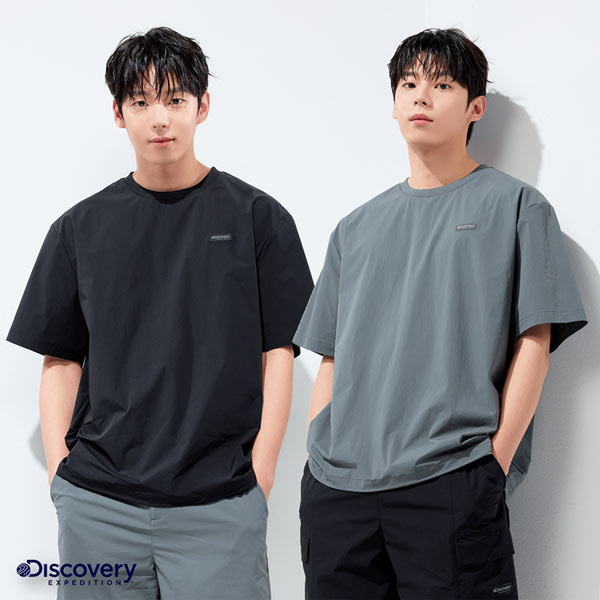디스커버리 익스페디션 프레시벤트 폴튼 트레이닝 반팔 티셔츠 DXTR7A053-GRD이미지입니다. 누르면 해당 게시물로 새창이동합니다.