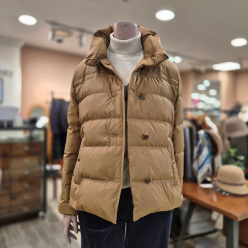 BCBG 올앤선드리 스피넬 구스 다운 점퍼 _ A4W9F805 80 CAMEL