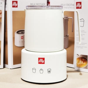 일리 우유 거품기 밀크 프로더 화이트