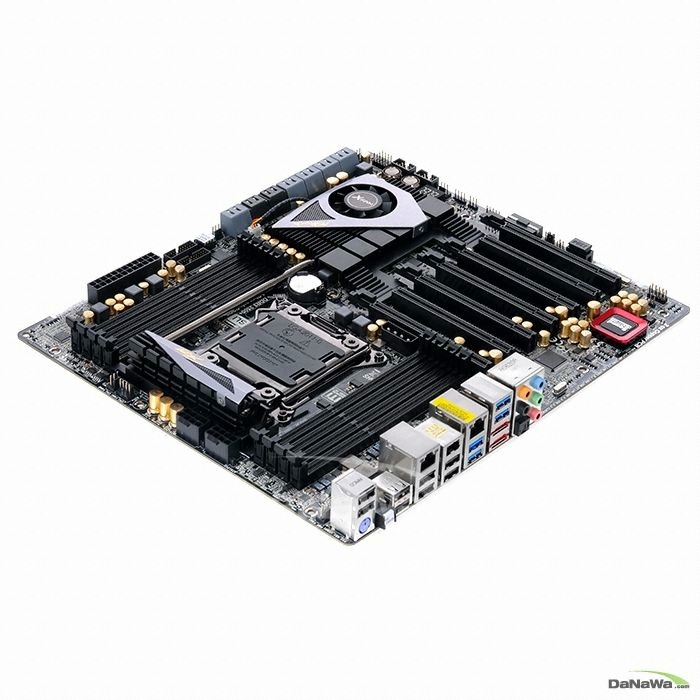 ASRock X79 EXTREME11 에즈윈_이미지