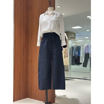  BCBG 밴딩 백포켓 스트레이트 팬츠 B6F7P309