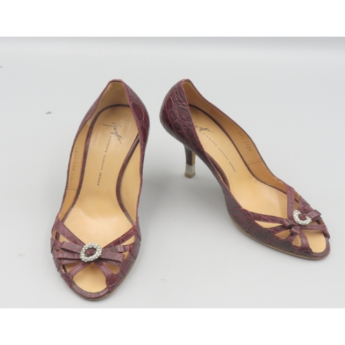 쥬세페자노티 스미스마켓 크리스탈 오픈토 구두 K0189GZ