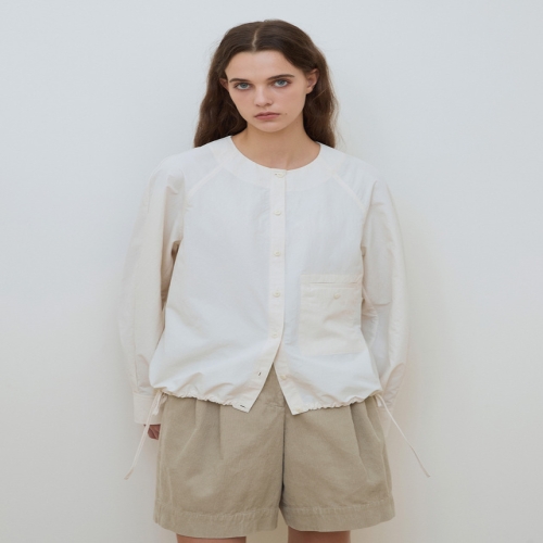 LF 앳코너 AEBL4C408CR 스트링 아노락 블라우스 크림