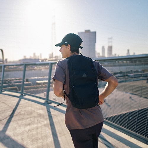 그레고리 가방 레이븐16 러닝백팩 16L BLACK GO529004