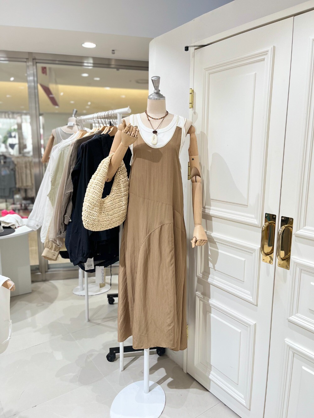  난닝구 스타필드코엑스점 보코센원피스 1126B2OP024