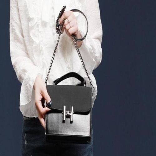 라일리 Rly 레릭 A406 여자 가방 크로스백 세련된 디자인 숄더백 S9523680