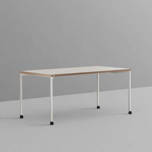 데스커 이동형 베이직 데스크 (1600x800)_이미지