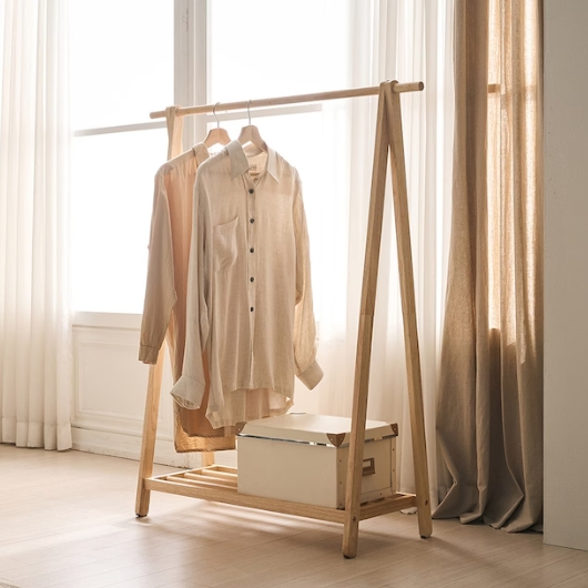 핀란디아 엘라인 고무나무 원목 행거 800_이미지