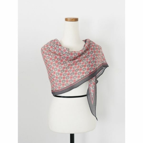 샵앤 신상 국산 여성 알파벳G 마름모 스카프 DRN-WSC-0884-블랙이미지입니다. 누르면 해당 게시물로 새창이동합니다.