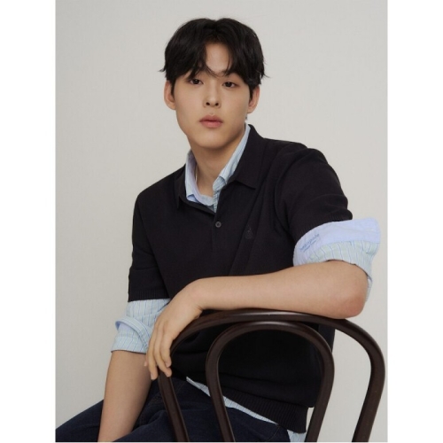 빈폴 솔솔니트 코튼실크 칼라넥 니트 블랙 BC6251C215