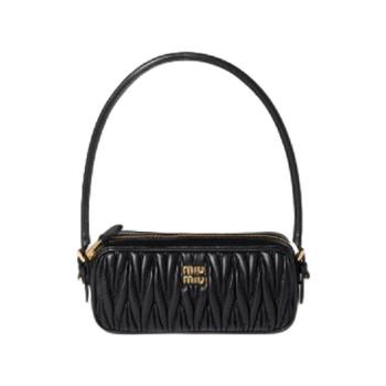 미우미우 미우 미우 마테라쎄 나파 레더 파우치 블랙 5NE024-AFPP-F0002