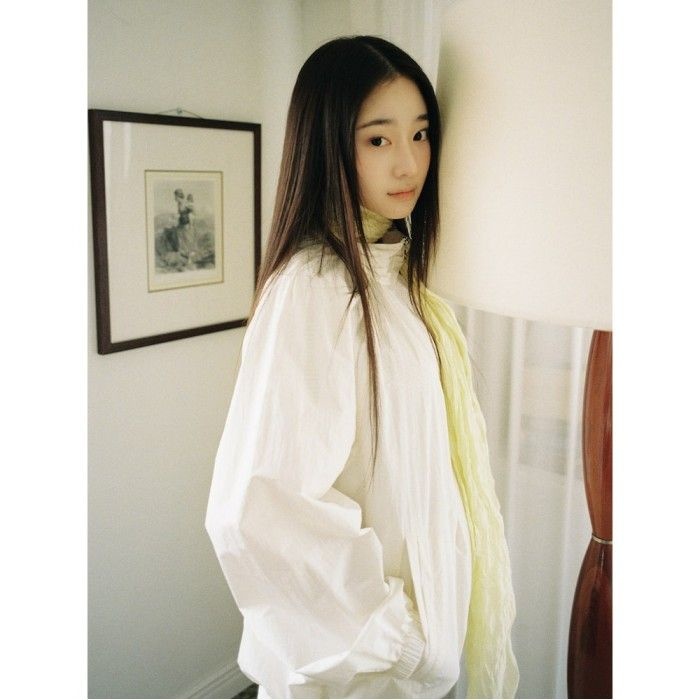 삼성물산 에잇세컨즈 연주 PICK 하이넥 셔링 점퍼 아이보리 356339WM20