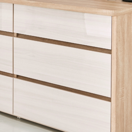 �������� ���ǿ� 3�� ���̵� ���̱׷ν� ������ 1500