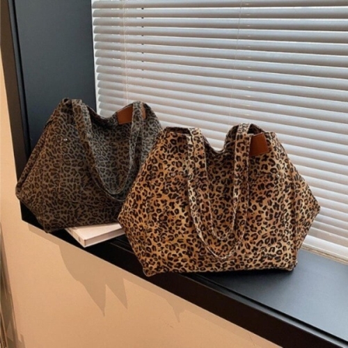 ��Ÿ ���� �����۴����� ���� �� ��� ȣ�� ���� Ŭ���� ���۹�_2422861