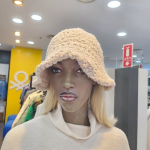 베네통 뽀글버킷햇 BCCPA4361