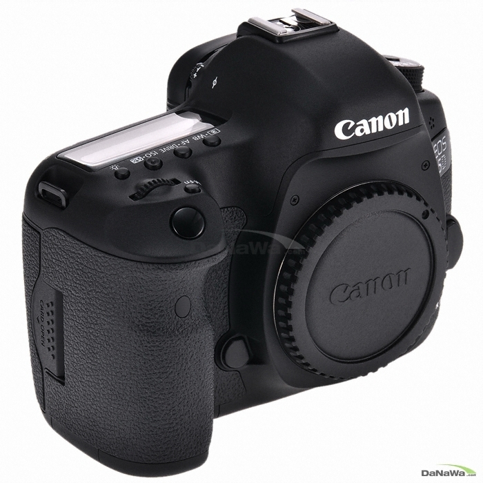 ĳ�� EOS 5D Mark III �ٵ�