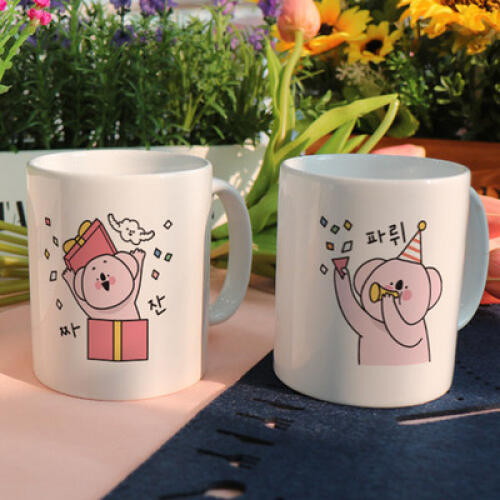 꾸밈 디자인머그컵 깜짝이벤트하는코알라