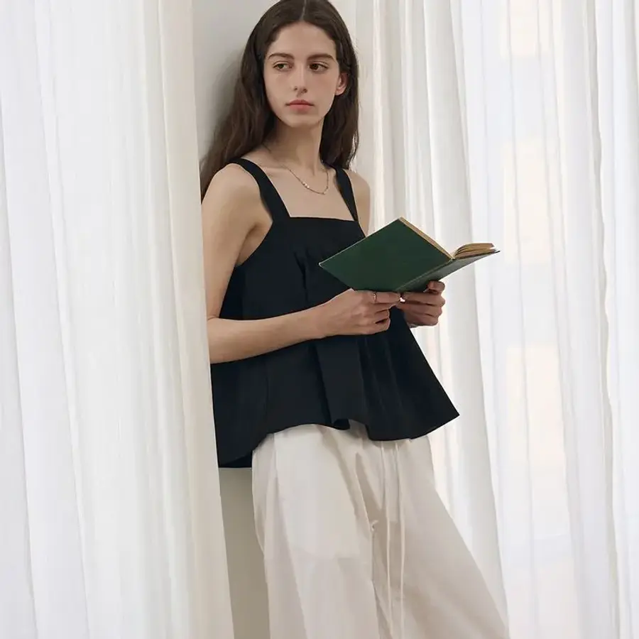 드로우핏 우먼 모데라토 플리츠 코튼 슬리브리스 블라우스 BLACK 3208650