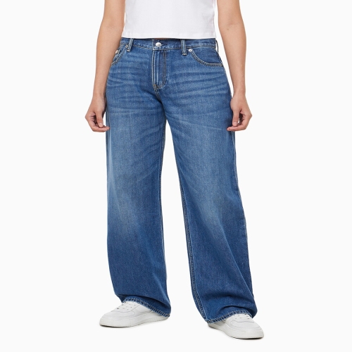 여성 CK 로우라이즈 릴렉스핏 37.5 와이드 청바지 미드블루 J225109-1A4