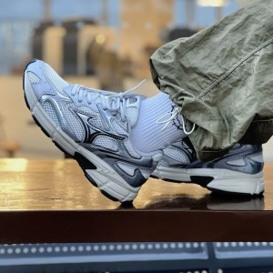 ����� ���ǵ� 2K D1GH222921