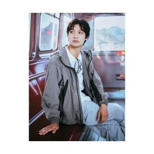 에잇세컨즈 배색 후드 윈드브레이커 그레이 424839LYA3 138281_이미지