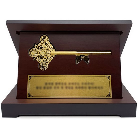 베스트금거래소 행운의 황금열쇠 18.75g (+우드케이스) (1개)_이미지