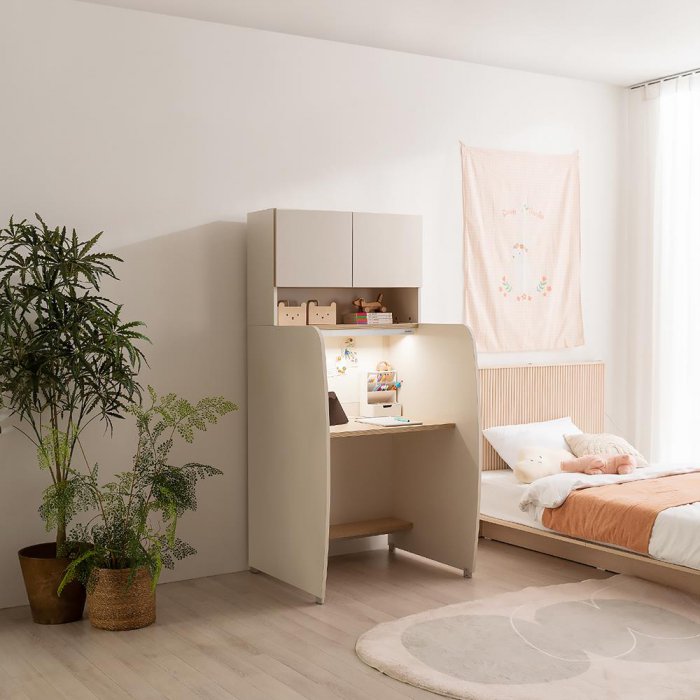 리바트 하움 뉴 독서실 책상 A형+조명 (1010x790)_이미지