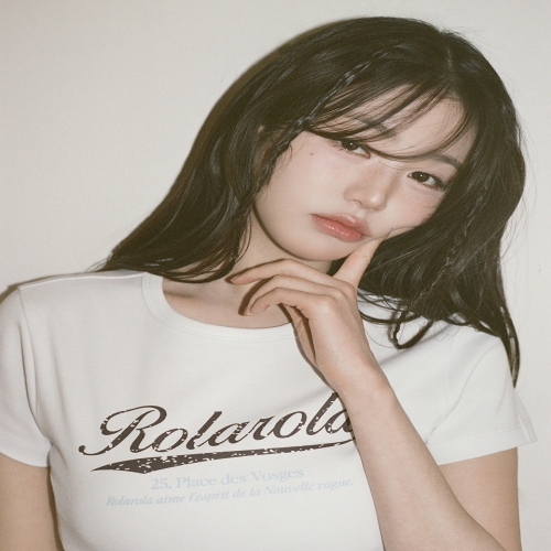 로라로라 여성 빈티지 크랙 로고 티셔츠 TS25313M061_이미지