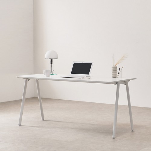 스칸디무드 커렌트 1인용 컴퓨터 책상 (1600x700)_이미지