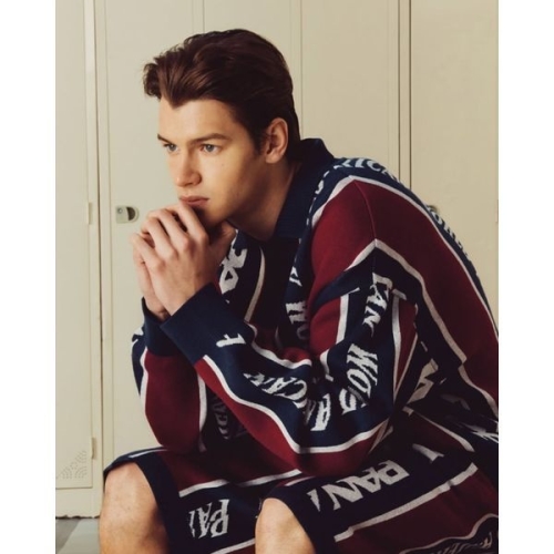 �Ҿ� Ŭ���� �ΰ� �г� ������ ���̺� PPACKS38100NV