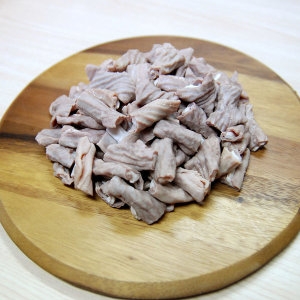 현지푸드 돼지곱창 삶은돼지소창 슬라이스 500g_이미지