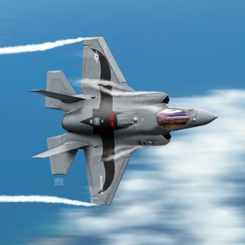아카데미과학 1/72 미해병대 F-35B LIGHTNING ll VMFA-242 배츠_이미지
