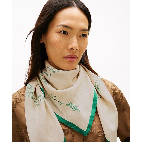 타미힐피거 ltgt Tommy Hilfiger 체인 라지 실크 스카프 T22G0AMF002WT10F5 T22G0AMF002WT10F5.._이미지