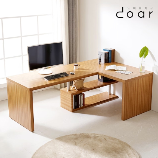 도아르가구 올슨  넓은 긴 모서리 ㄱ자 코너 책상이미지입니다. 누르면 해당 게시물로 새창이동합니다.