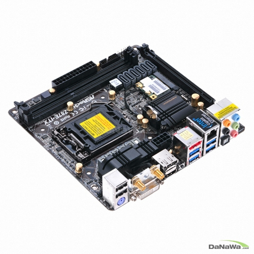ASRock Z87E-ITX 디앤디컴