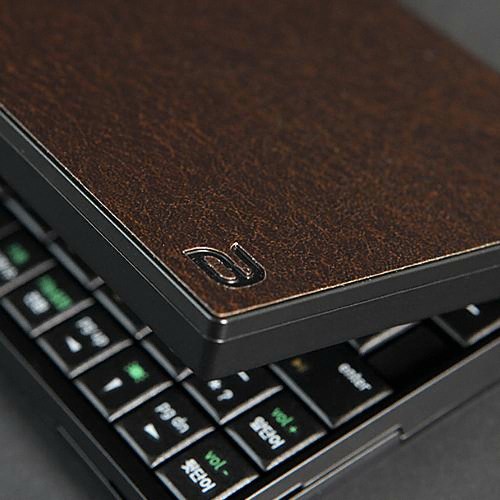 슈피겐 에이트리 UD S20 S20B 스킨가드 레더 브라운 세트 패키지_이미지