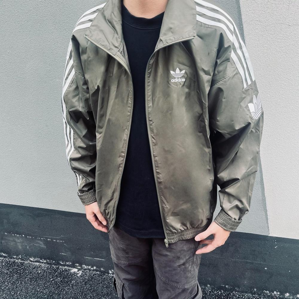아디다스 오리지널 삼선 불꽃 로고 바람막이 자켓 JI7534