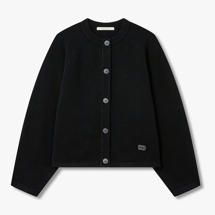 보브 라운드 울 버튼 가디건gr7156150801이미지입니다. 누르면 해당 게시물로 새창이동합니다.