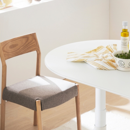 일룸 LPM 업모션 테이블 타원 식탁 1800 (의자별도)_이미지