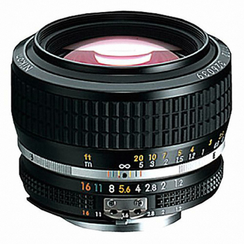 니콘 니코르 Ai NIKKOR 50mm F1.2S이미지입니다. 누르면 해당 게시물로 새창이동합니다.