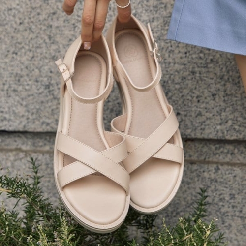 경량창 부담제로 웨지샌들 4.5cm 560927 230 아이보리