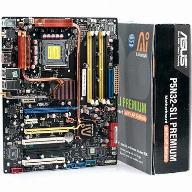 ASUS P5N32-SLI PREMIUM WiFi-AP Edition 아이보라_이미지