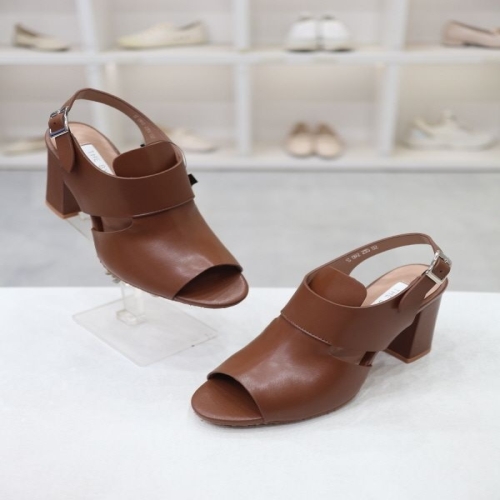 심플 블리아르 소가죽 여성 슬링백 샌들 힐 8cm BLMD500751