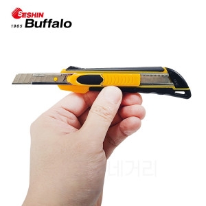 스마토 안전 커터칼 SMDC-09A 자동리턴 퀵칼 캇타 날 9mm
