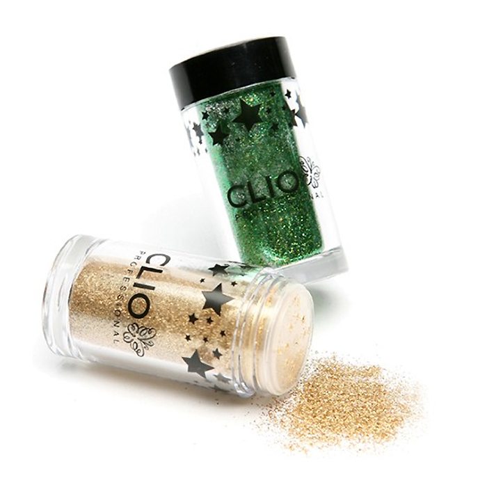 Ŭ���� �۸���