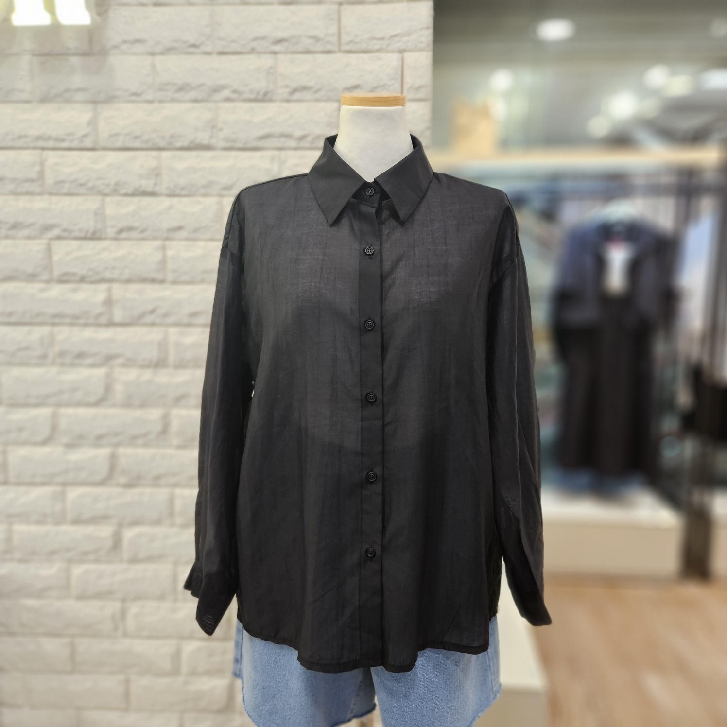 트렌드컬렉션 뒤 트임 리본 셔츠블라 TRBW25850